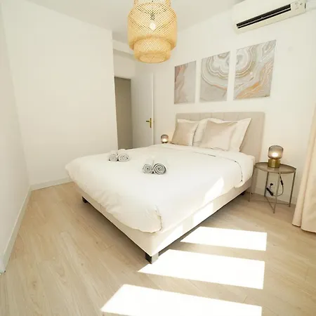 Monaco - Sunny 3 Bedroom With Terrace *