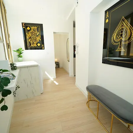 Monaco - Sunny 3 Bedroom With Terrace