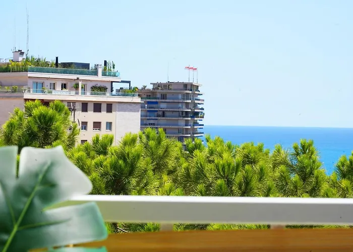 Monaco - Beautiful 6-8 People *